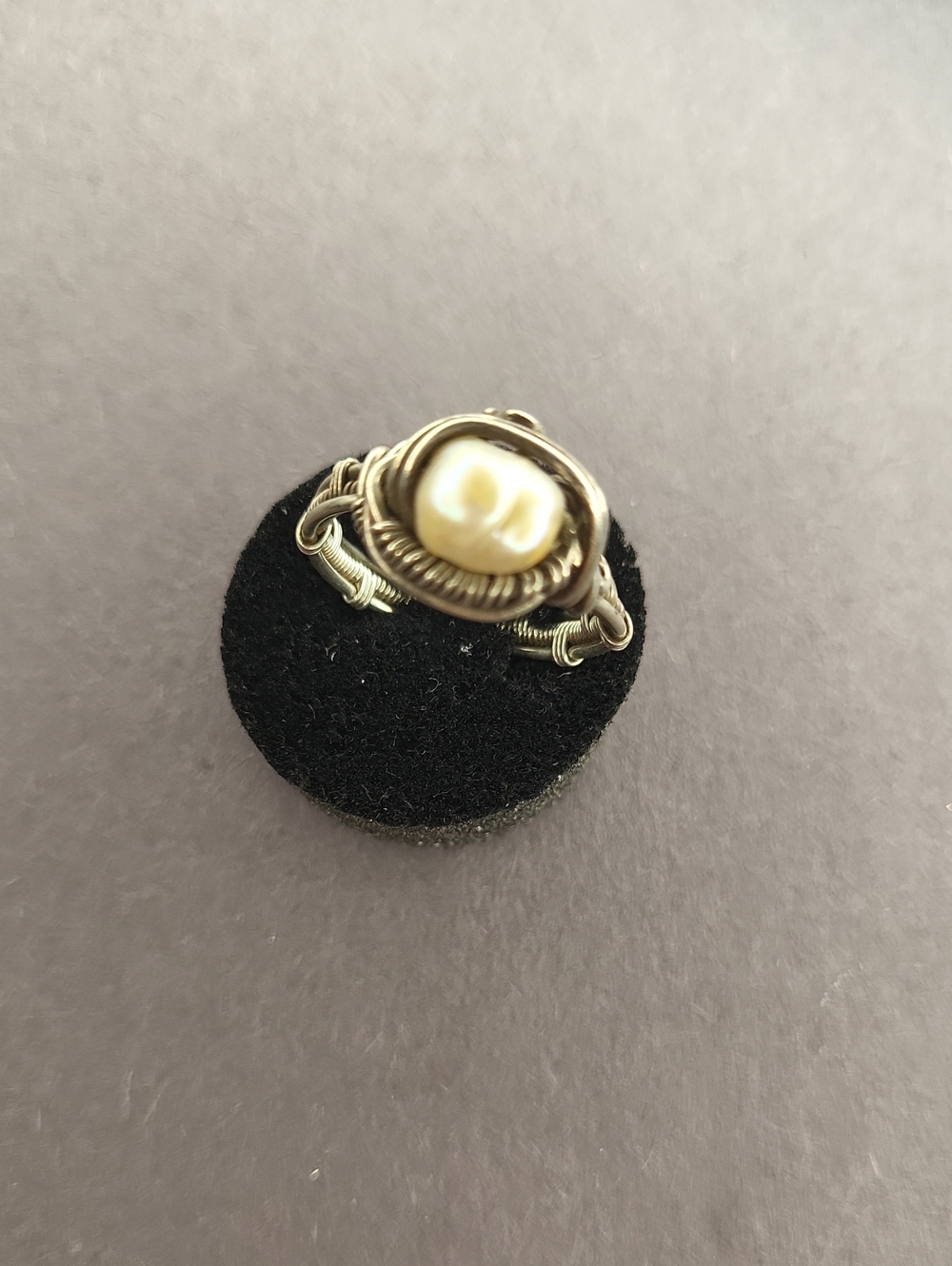 Handcrafted Pearl Wire-Wrap Ring in Cream and Silver